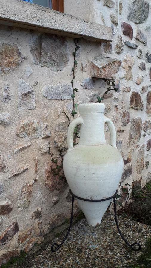 Gite Du Sorbier Le Chalard ภายนอก รูปภาพ